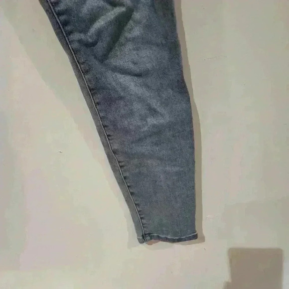 P5051 current Elliot paint splatter  / ripped jeans size 26/0 - Picture 4 of 8